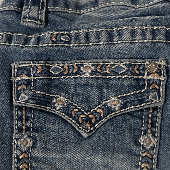 Shyanne Flare Jeans in Faded Blue - Picture 8 of 10